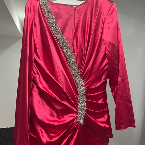 OPEN TO OFFER valdrin sahiti dress Swarovski crystal embellishment and over cape - Picture 12 of 13